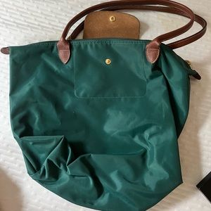 Longchamp Medium Le Pliage Tote in Dark Green